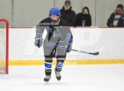 Thumbnail 1 in Hall vs. Masuk (CIAC DIII Quarterfinal) photogallery.
