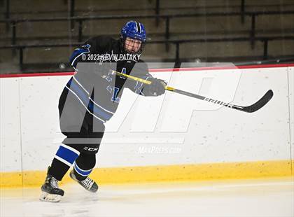 Thumbnail 3 in Hall vs. Masuk (CIAC DIII Quarterfinal) photogallery.