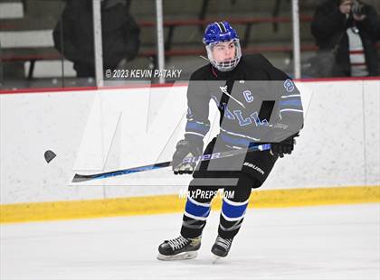 Thumbnail 3 in Hall vs. Masuk (CIAC DIII Quarterfinal) photogallery.
