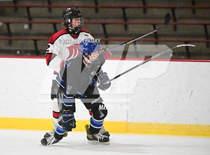 Thumbnail 2 in Hall vs. Masuk (CIAC DIII Quarterfinal) photogallery.