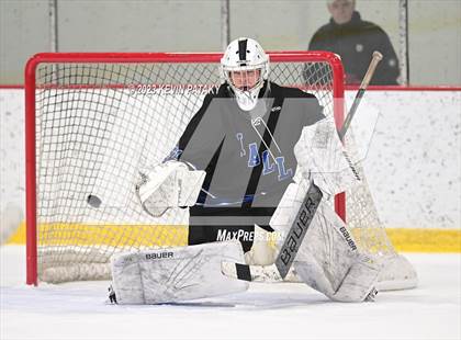Thumbnail 2 in Hall vs. Masuk (CIAC DIII Quarterfinal) photogallery.