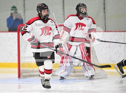 Thumbnail 3 in Hall vs. Masuk (CIAC DIII Quarterfinal) photogallery.