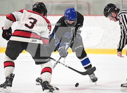Thumbnail 2 in Hall vs. Masuk (CIAC DIII Quarterfinal) photogallery.