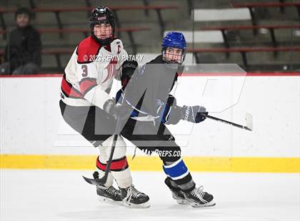 Thumbnail 2 in Hall vs. Masuk (CIAC DIII Quarterfinal) photogallery.