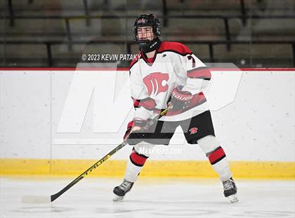Thumbnail 2 in Hall vs. Masuk (CIAC DIII Quarterfinal) photogallery.