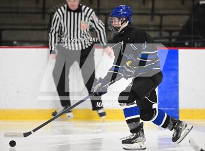 Thumbnail 1 in Hall vs. Masuk (CIAC DIII Quarterfinal) photogallery.