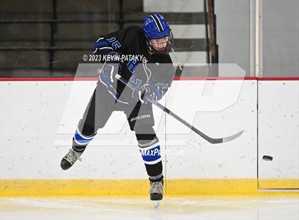 Thumbnail 1 in Hall vs. Masuk (CIAC DIII Quarterfinal) photogallery.
