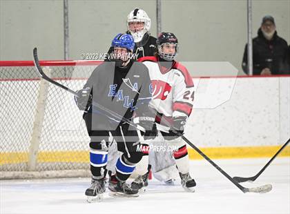 Thumbnail 2 in Hall vs. Masuk (CIAC DIII Quarterfinal) photogallery.