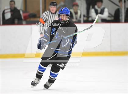 Thumbnail 1 in Hall vs. Masuk (CIAC DIII Quarterfinal) photogallery.