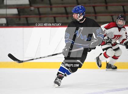Thumbnail 1 in Hall vs. Masuk (CIAC DIII Quarterfinal) photogallery.