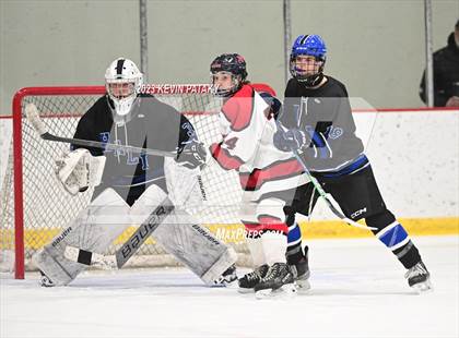 Thumbnail 2 in Hall vs. Masuk (CIAC DIII Quarterfinal) photogallery.