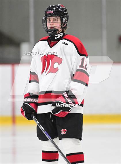 Thumbnail 2 in Hall vs. Masuk (CIAC DIII Quarterfinal) photogallery.