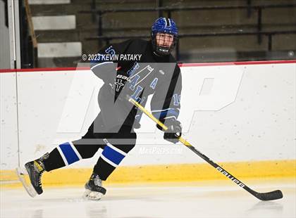 Thumbnail 3 in Hall vs. Masuk (CIAC DIII Quarterfinal) photogallery.