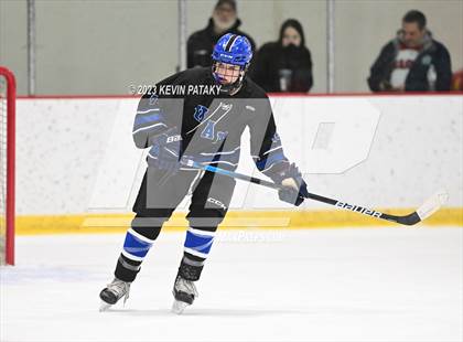 Thumbnail 2 in Hall vs. Masuk (CIAC DIII Quarterfinal) photogallery.