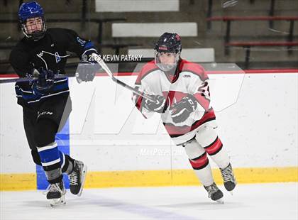 Thumbnail 3 in Hall vs. Masuk (CIAC DIII Quarterfinal) photogallery.