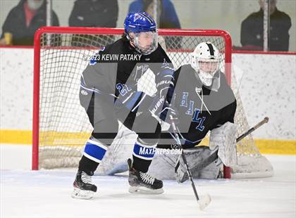 Thumbnail 2 in Hall vs. Masuk (CIAC DIII Quarterfinal) photogallery.