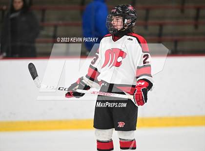 Thumbnail 1 in Hall vs. Masuk (CIAC DIII Quarterfinal) photogallery.