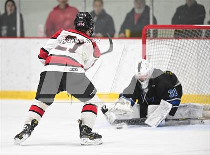 Thumbnail 2 in Hall vs. Masuk (CIAC DIII Quarterfinal) photogallery.