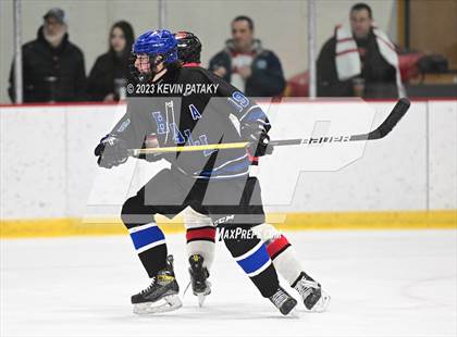 Thumbnail 1 in Hall vs. Masuk (CIAC DIII Quarterfinal) photogallery.