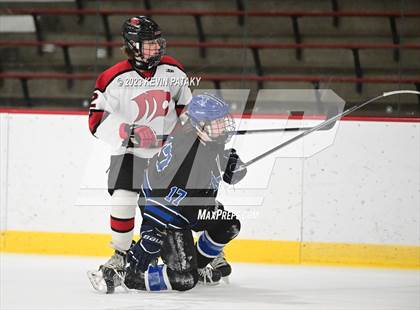 Thumbnail 1 in Hall vs. Masuk (CIAC DIII Quarterfinal) photogallery.