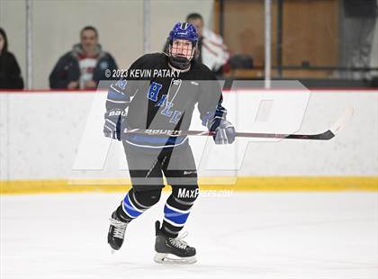 Thumbnail 3 in Hall vs. Masuk (CIAC DIII Quarterfinal) photogallery.