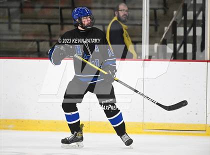 Thumbnail 3 in Hall vs. Masuk (CIAC DIII Quarterfinal) photogallery.