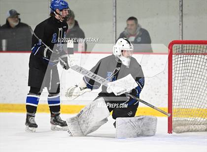 Thumbnail 3 in Hall vs. Masuk (CIAC DIII Quarterfinal) photogallery.