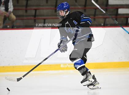 Thumbnail 1 in Hall vs. Masuk (CIAC DIII Quarterfinal) photogallery.
