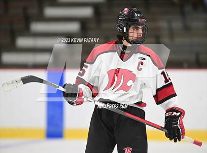 Thumbnail 2 in Hall vs. Masuk (CIAC DIII Quarterfinal) photogallery.
