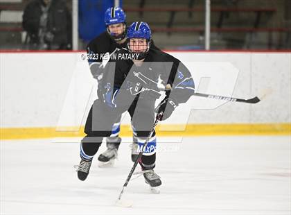 Thumbnail 2 in Hall vs. Masuk (CIAC DIII Quarterfinal) photogallery.