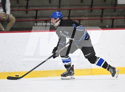 Thumbnail 1 in Hall vs. Masuk (CIAC DIII Quarterfinal) photogallery.
