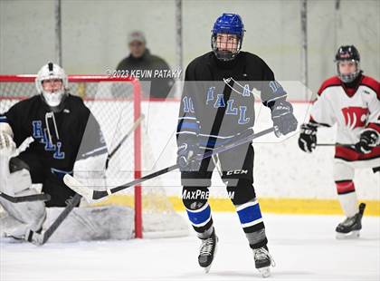 Thumbnail 2 in Hall vs. Masuk (CIAC DIII Quarterfinal) photogallery.