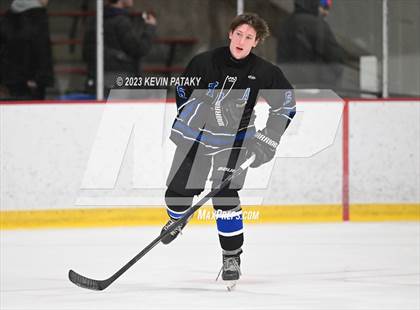 Thumbnail 2 in Hall vs. Masuk (CIAC DIII Quarterfinal) photogallery.