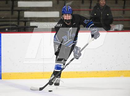 Thumbnail 1 in Hall vs. Masuk (CIAC DIII Quarterfinal) photogallery.