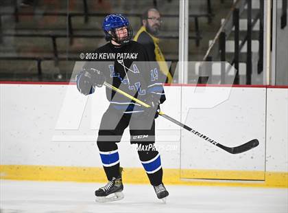 Thumbnail 2 in Hall vs. Masuk (CIAC DIII Quarterfinal) photogallery.
