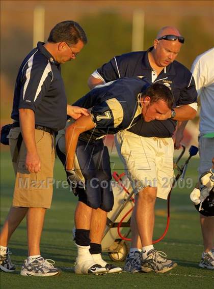 Thumbnail 3 in Cardinal Newman vs. Central Catholic (Battle at the Capital) photogallery.