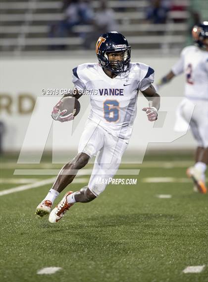 Thumbnail 2 in Mallard Creek vs. Zebulon B. Vance photogallery.