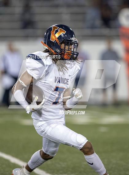 Thumbnail 3 in Mallard Creek vs. Zebulon B. Vance photogallery.