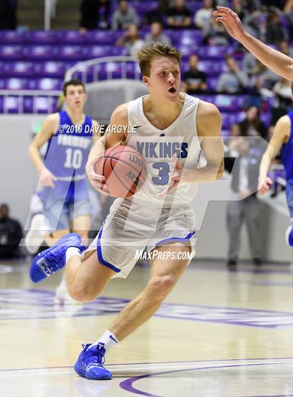 Thumbnail 3 in Fremont vs. Pleasant Grove (UHSAA 6A Semifinal) photogallery.