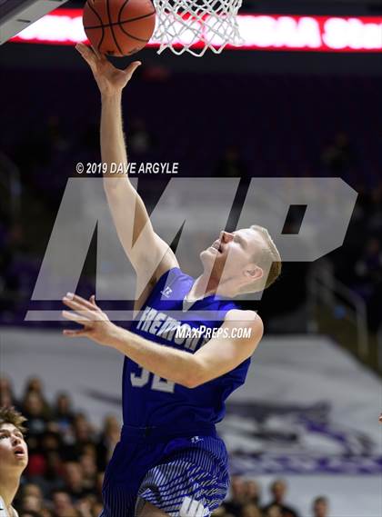 Thumbnail 3 in Fremont vs. Pleasant Grove (UHSAA 6A Semifinal) photogallery.