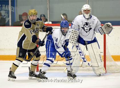 Thumbnail 1 in Notre Dame Catholic vs. West Haven (West Haven Christmas D1 2nd Place) photogallery.