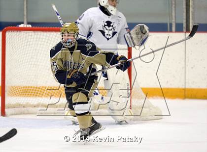 Thumbnail 2 in Notre Dame Catholic vs. West Haven (West Haven Christmas D1 2nd Place) photogallery.