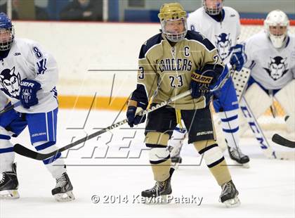 Thumbnail 3 in Notre Dame Catholic vs. West Haven (West Haven Christmas D1 2nd Place) photogallery.
