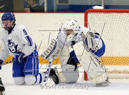 Thumbnail 3 in Notre Dame Catholic vs. West Haven (West Haven Christmas D1 2nd Place) photogallery.