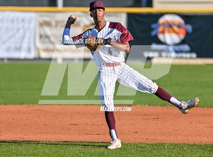Thumbnail 1 in Hamilton vs. Red Mountain photogallery.