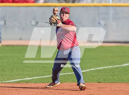 Thumbnail 2 in Hamilton vs. Red Mountain photogallery.