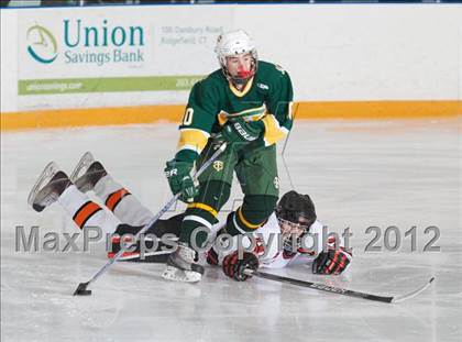 Thumbnail 3 in Trinity Catholic vs Ridgefield (CIAC Division 1 First Round) photogallery.