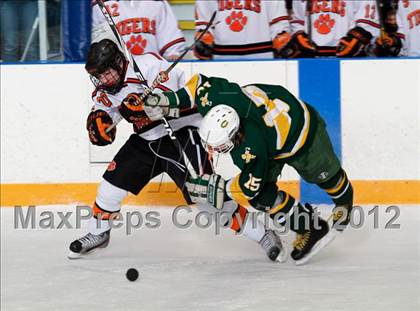 Thumbnail 2 in Trinity Catholic vs Ridgefield (CIAC Division 1 First Round) photogallery.