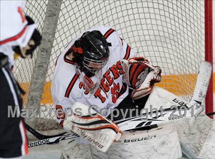 Thumbnail 3 in Trinity Catholic vs Ridgefield (CIAC Division 1 First Round) photogallery.