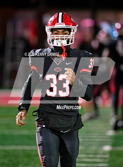 Thumbnail 3 in Woodward Academy vs. Gainesville (GHSA 6A Quarterfinal) photogallery.